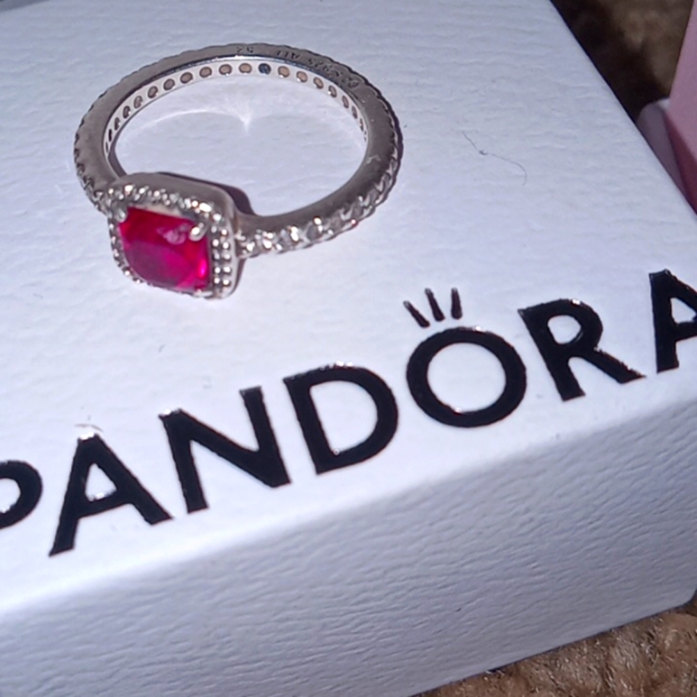 Silver with ruby pandora ring 💍 - Picture 7 of 11